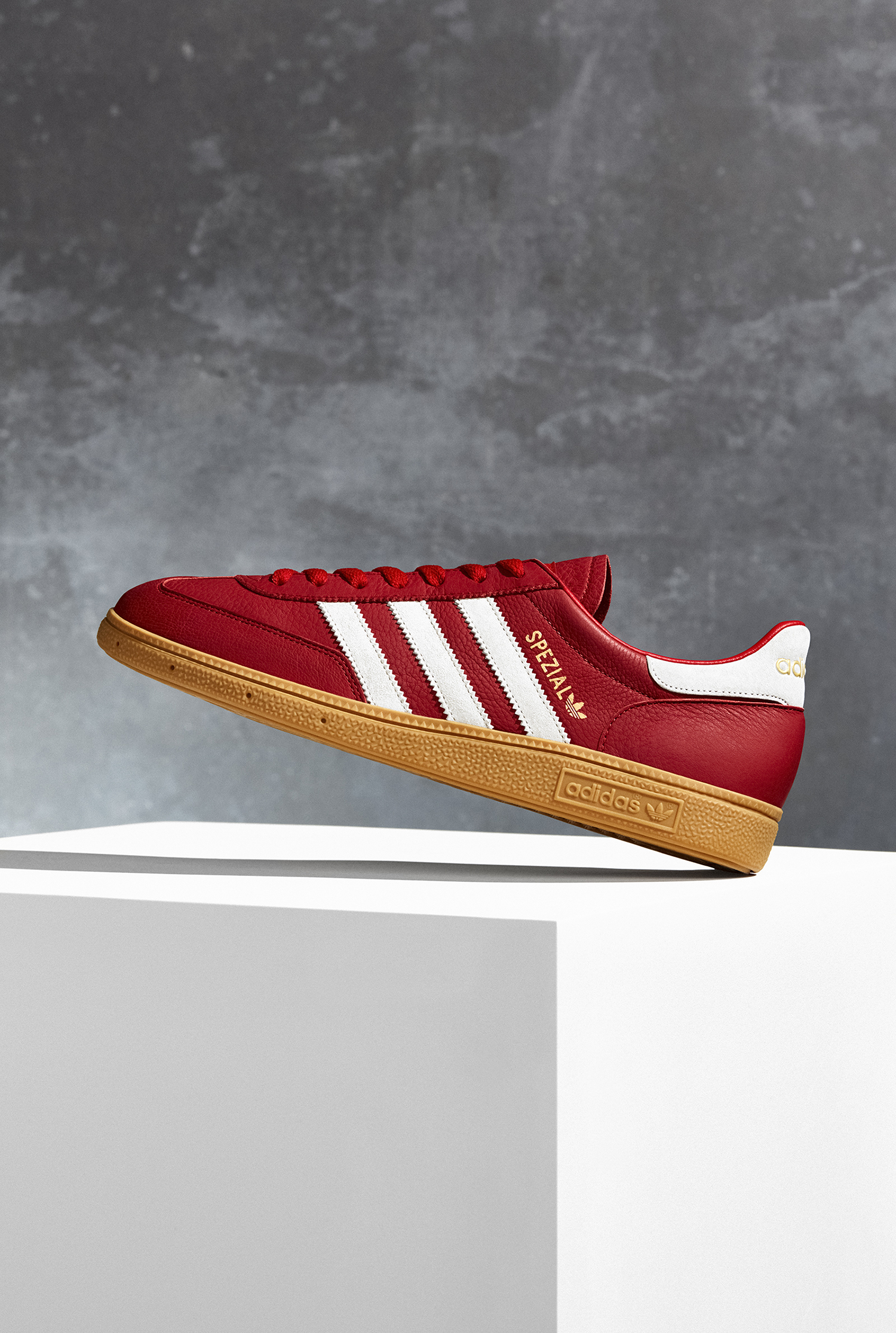 miAdidas-Retail-_0004_Spezial